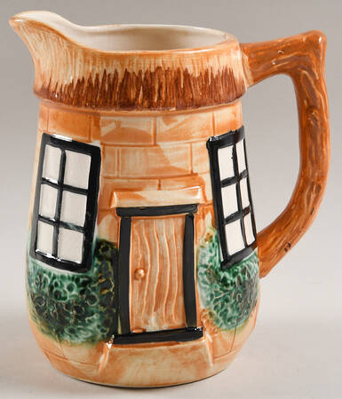 JAP722 (Round Cottage Shaped) 40 Oz Pitcher