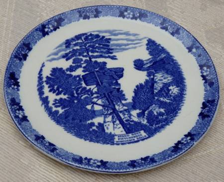 Stand Rock Coupe Salad Plate