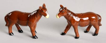 Horse (Salt &amp; Pepper Set) by Jay Willfred