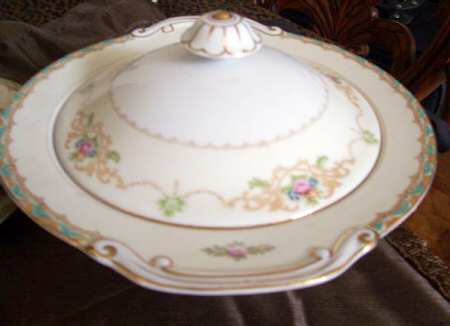 JAP968 Sugar Bowl & Lid