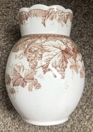 Hop Brown Vase