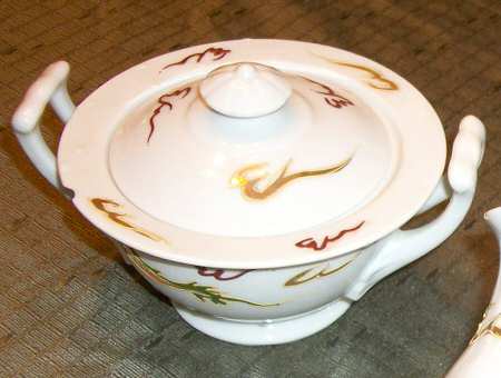 JAP1040 Sugar Bowl & Lid