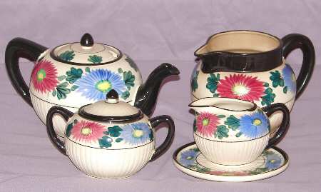 Aster Teapot & Lid