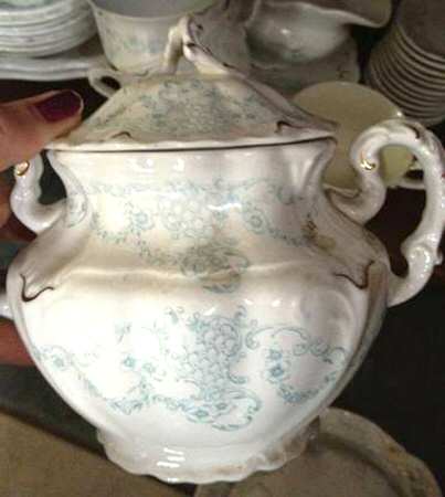 JB1137 Sugar Bowl & Lid