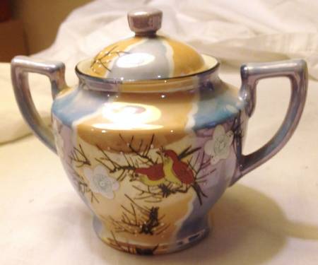 JAP1069 Sugar Bowl & Lid