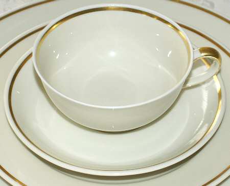 60328 Flat Cup & Saucer Set