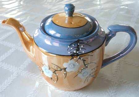 TKI98 Teapot & Lid