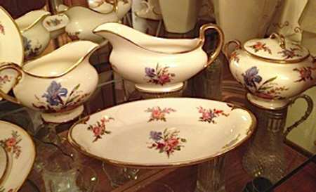 JB1177 Gravy Boat & Underplate/Relish