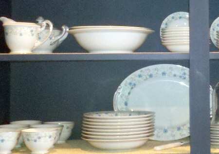 Clematis 16" Oval Serving Platter