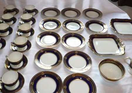 25083 Square Handled Cake Plate