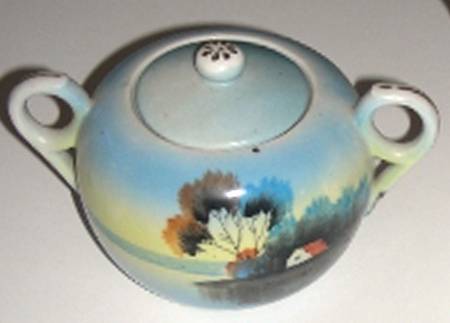 JAP1149 Sugar Bowl & Lid