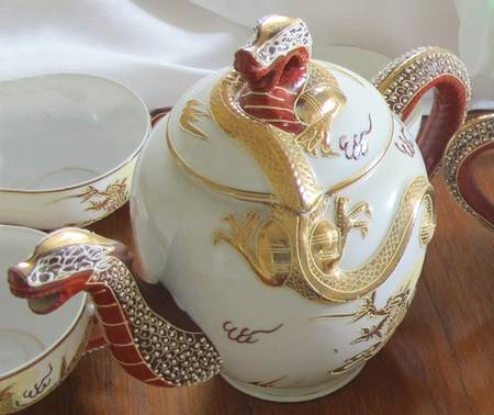 MEY25 Teapot & Lid