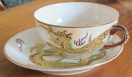 MEY25 Footed Cup & Saucer Set