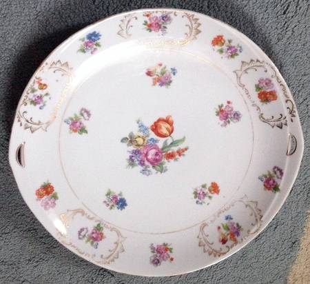 JAP1190 Handled Cake Plate