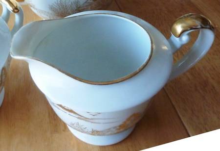KUT422 Creamer