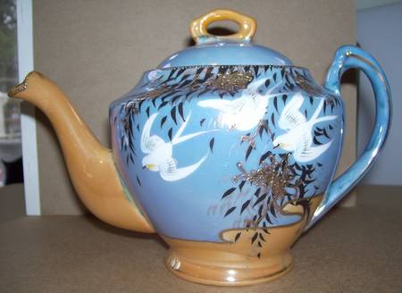 PAQ34 Teapot & Lid