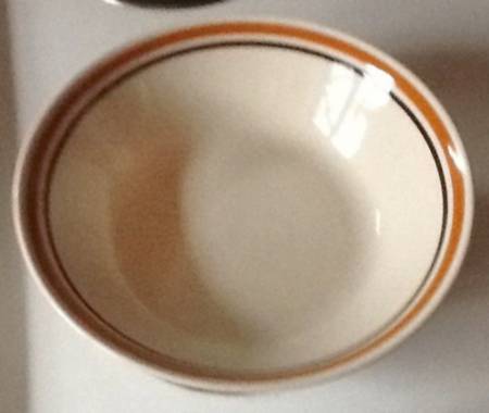 Concentrics 9" Round Vegetable Bowl