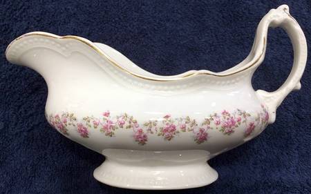 JB1226 Gravy Boat