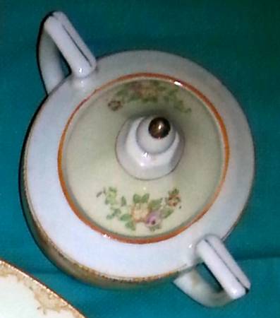 JAP1238 Sugar Bowl & Lid