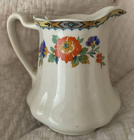 JB1264 Creamer