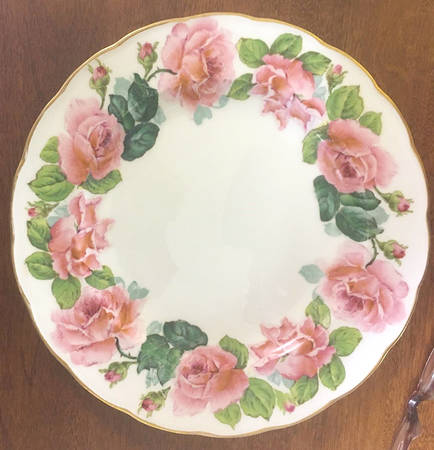 19529SC Luncheon Plate