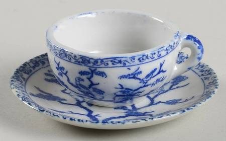 JAP1356 Child's Cup & Saucer Set