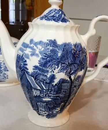 Watermill Blue Coffee Pot & Lid
