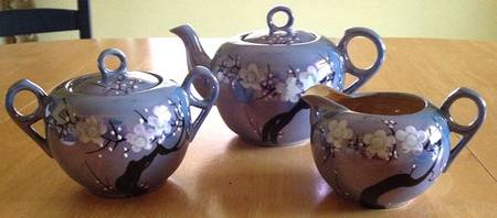 JAP1364 Teapot & Lid