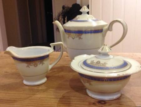 JAP1374 Sugar Bowl & Lid