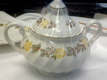 JB1309 Sugar Bowl & Lid