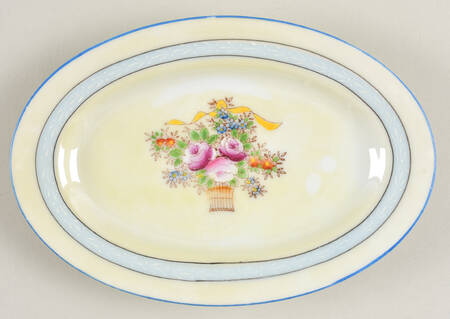 JAP1406 Underplate for Child's Oval Covered Vegetable