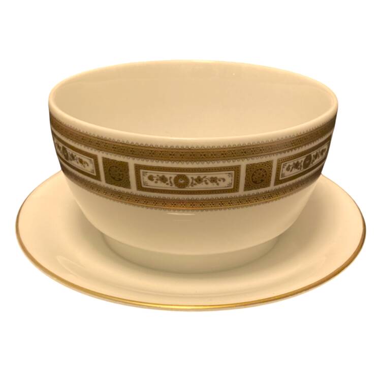 78 Gravy Boat with Attached Underplate
