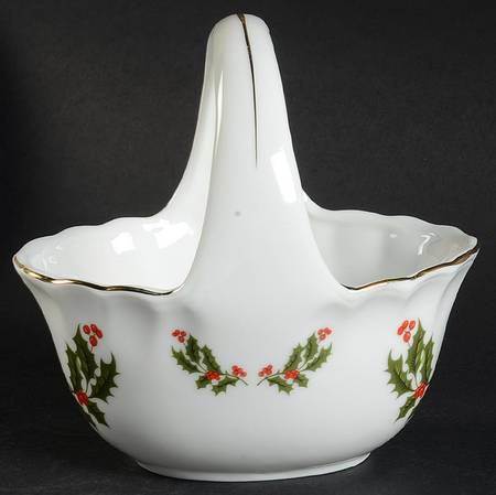 Christmas Holly (Smooth Edge) 5" Handled Basket
