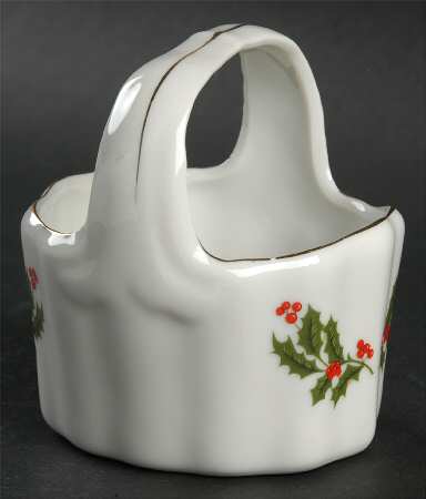 Christmas Holly (Smooth Edge) Small Basket