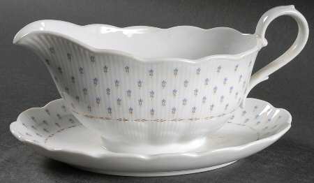 Dijon Gravy Boat with Attached Underplate