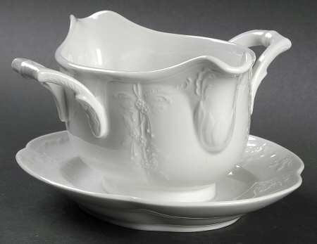 Dubarry Gravy Boat with Attached Underplate