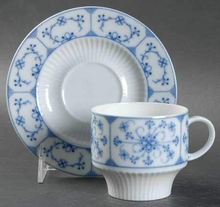 Indige Flat Cup & Saucer Set