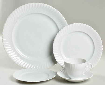 Nicole (Swirl) 40 Piece Estate Set