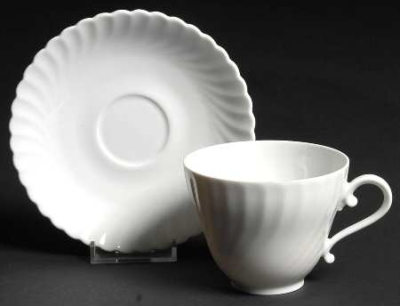 Nicole (Swirl) Footed Cup & Saucer Set