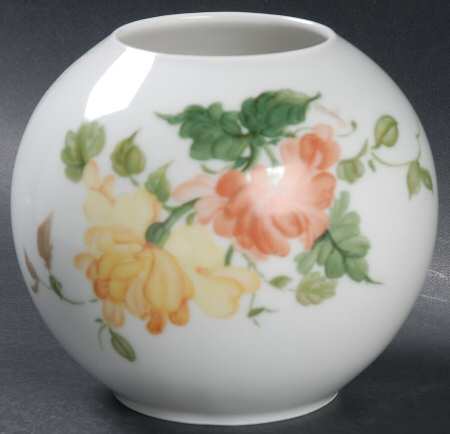 Lauriane Medium Vase by Kaiser