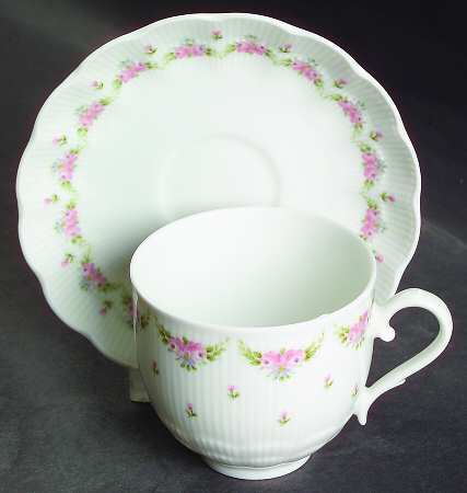 Marseille Flat Cup & Saucer Set