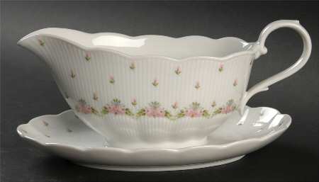Marseille Gravy Boat with Attached Underplate