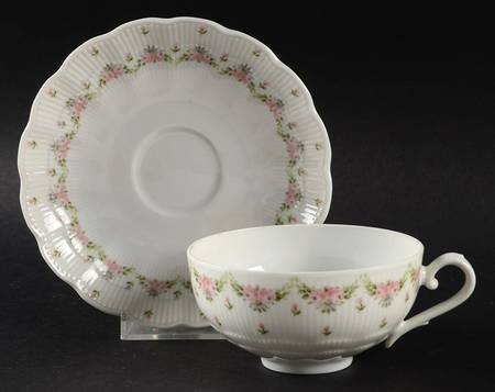 Marseille Flat Cup & Saucer Set