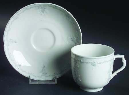 Midinette Flat Cup & Saucer Set