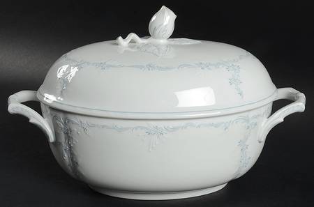 Midinette Oval Covered Vegetable