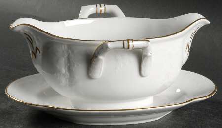 Mondial Gravy Boat with Attached Underplate