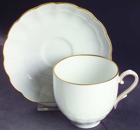 Nizza Footed Cup & Saucer Set