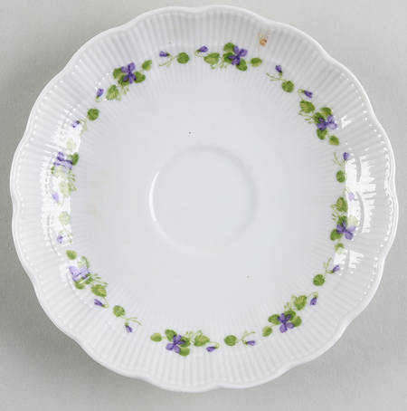 Viola Saucer for Flat Cup