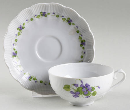 Viola Flat Cup & Saucer Set