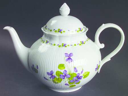Viola Teapot & Lid